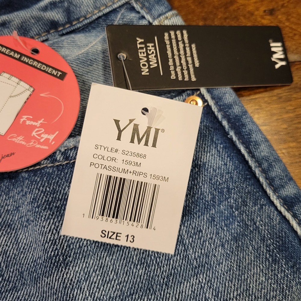 NWT YMI Jean Shorts Size 13/31 - Picture 5 of 8